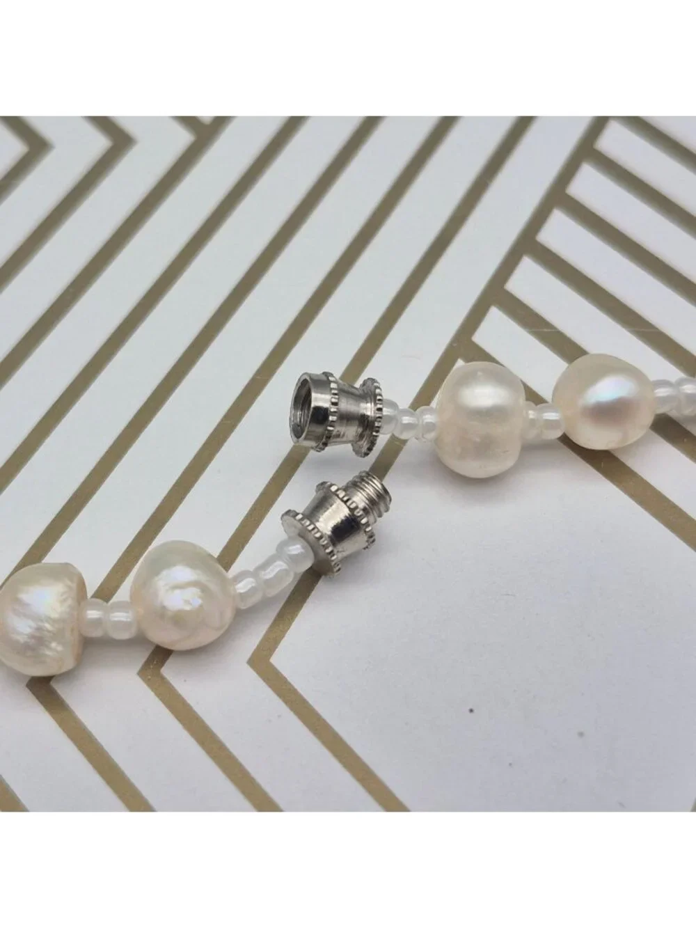 VTG Ivory Faux Freshwater Pearl Flower Pendant Necklace 19.5